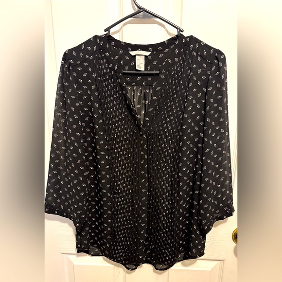 H&M Women’s 3/4 length sleeve, sheer black blouses size 10. - Picture 1 of 8